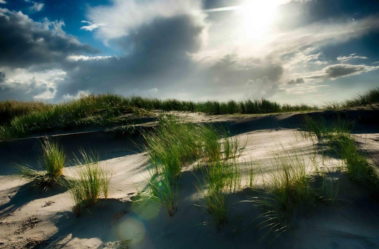 Insellandhotel Michaelsen Borkum Island Екстер'єр фото